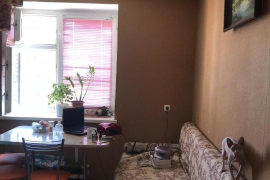 1-я кв. 6/10эт. 42,7/18,5/12,6 м2